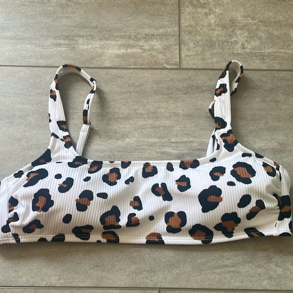 Animal print bikini top